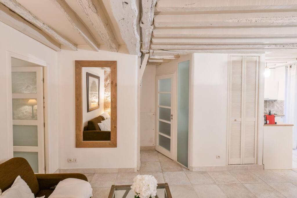 Cosy Appartement En Plein Marais Paris Exterior photo
